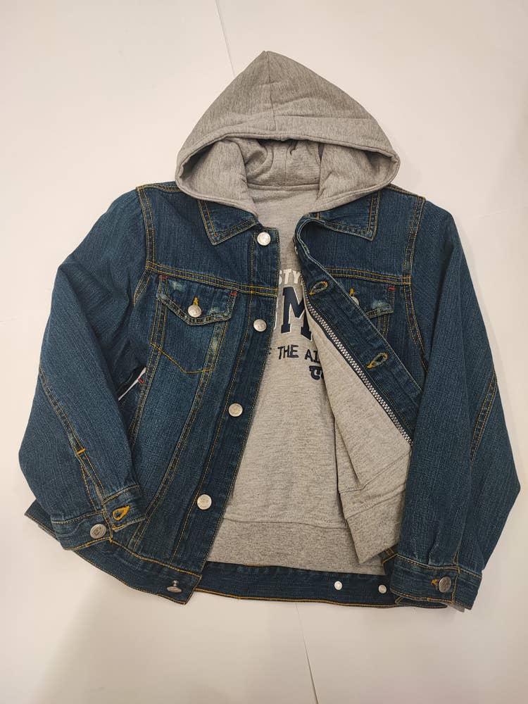 cazadora vaquera hoodie